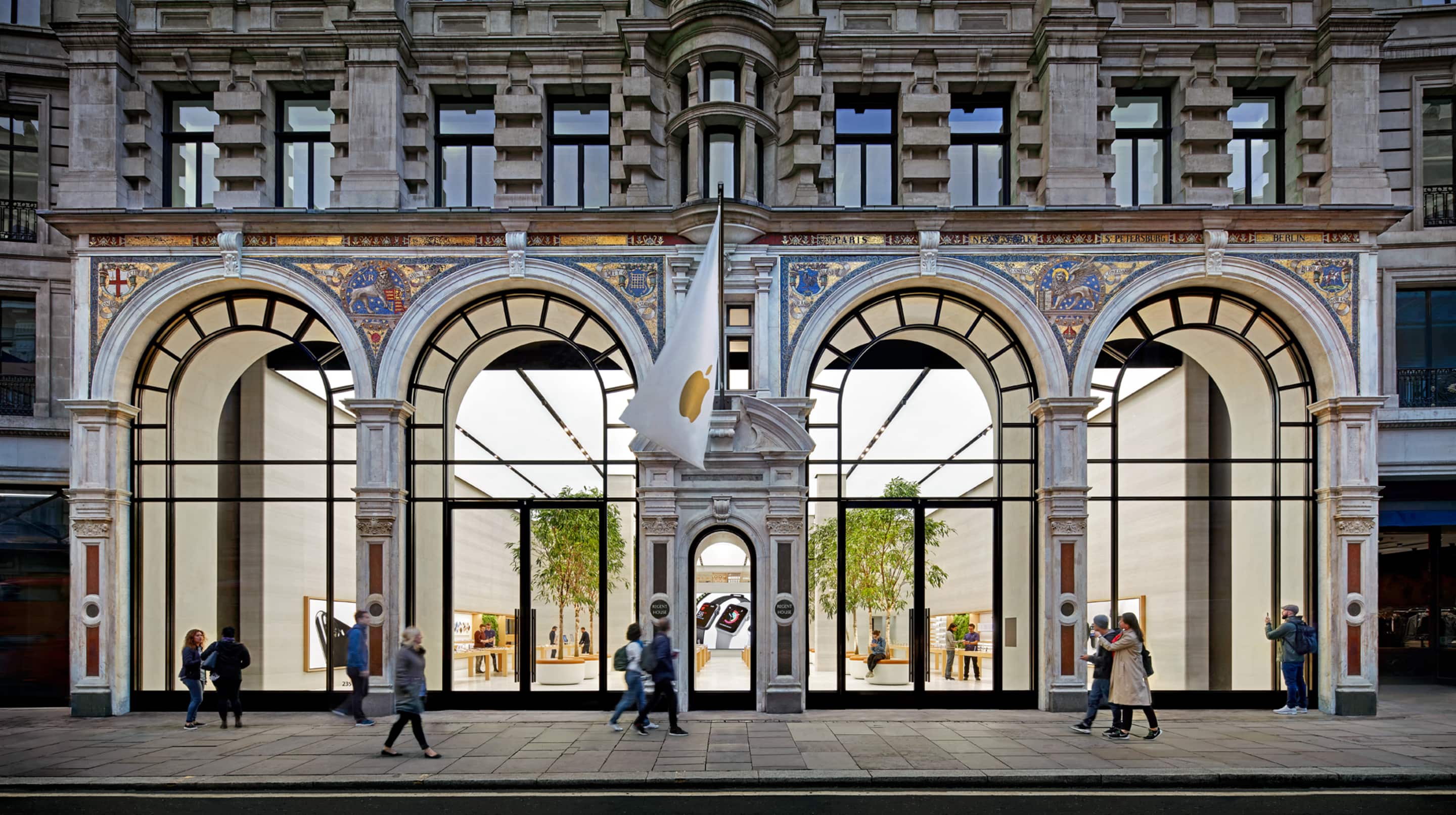 Apple Store London